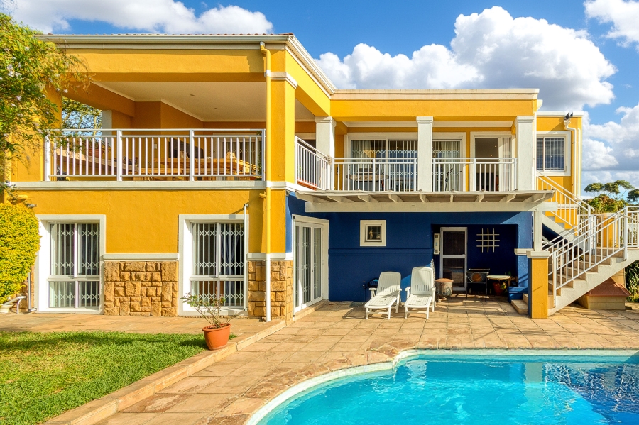 6 Bedroom Property for Sale in Olive Grove Western Cape